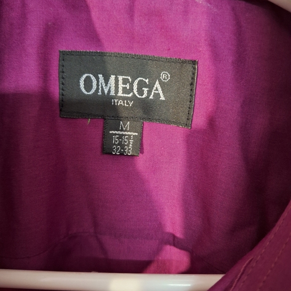 Omega Men's Dress Shirt in Rich Burgundy - Picture 4 of 5